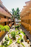 Costa De Oro Beach Hotel