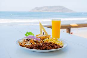 Costa De Oro Beach Hotel