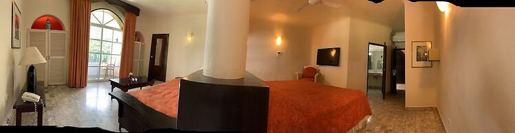 Villablanca Garden Beach Hotel