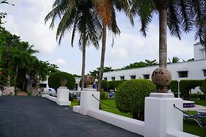Villablanca Garden Beach Hotel