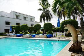 Villablanca Garden Beach Hotel