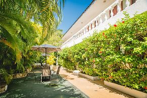 Villablanca Garden Beach Hotel