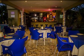 Villablanca Garden Beach Hotel