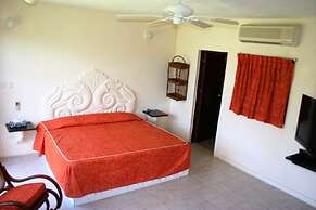 Villablanca Garden Beach Hotel