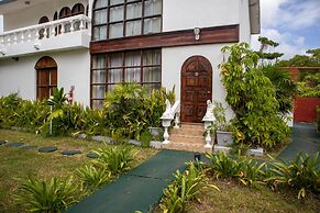 Villablanca Garden Beach Hotel