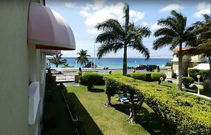 Villablanca Garden Beach Hotel