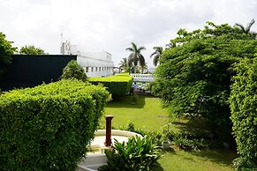 Villablanca Garden Beach Hotel