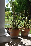 Villablanca Garden Beach Hotel