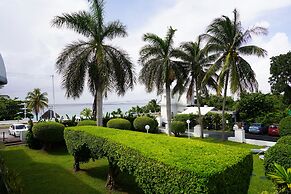 Villablanca Garden Beach Hotel