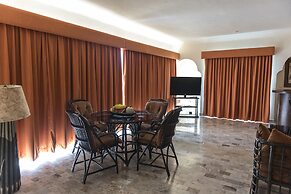 Villablanca Garden Beach Hotel