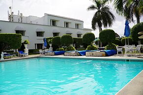 Villablanca Garden Beach Hotel