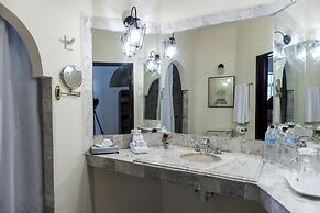 Villablanca Garden Beach Hotel