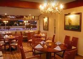 Villablanca Garden Beach Hotel