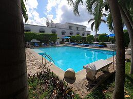 Villablanca Garden Beach Hotel