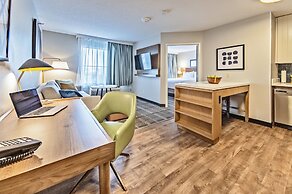 Staybridge Suites Cedar Rapids North by IHG