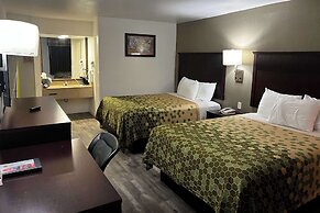 Econo Lodge Inn & Suites