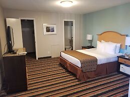 Best Western Plus Holiday Sands Inn & Suites