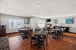 Best Western Fort Wayne Inn & Suites North