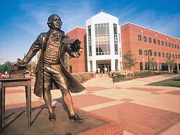 Courtyard by Marriott Springfield