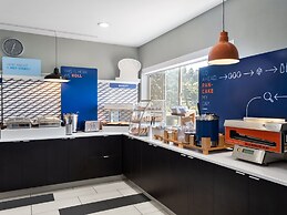 Holiday Inn Express Ft Bragg by IHG