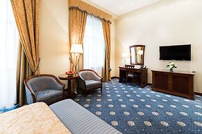 Premier Palace Hotel