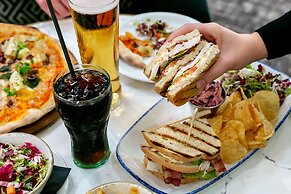 Cedar Court Huddersfield