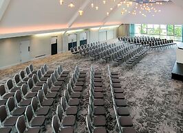 Cedar Court Huddersfield