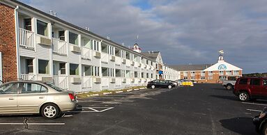 Ocean Club on Smuggler's Beach