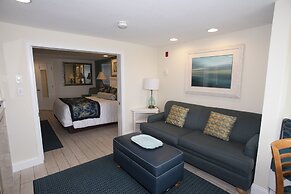 Ocean Club on Smuggler's Beach