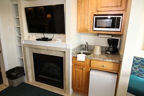 Ocean Club on Smuggler's Beach