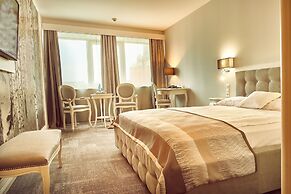 Continental Forum Bucuresti Palatul Parlamentului