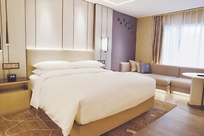 Renaissance Shenzhen Luohu Hotel