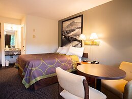 Super 8 by Wyndham Kamloops East