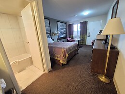 Super 8 by Wyndham Kamloops East