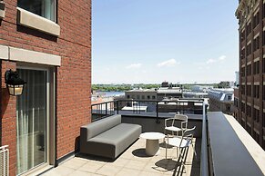 AC Hotel by Marriott Old Montreal