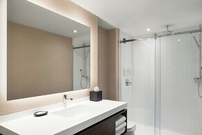AC Hotel by Marriott Old Montreal