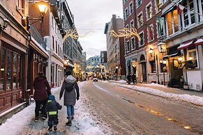 AC Hotel by Marriott Old Montreal