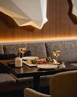 AC Hotel by Marriott Old Montreal