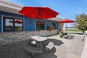 AmericInn by Wyndham Roseau