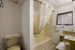 Quality Inn & Suites Millville