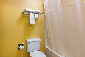 Quality Inn & Suites Montgomery East Carmichael Rd