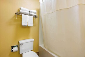 Quality Inn & Suites Montgomery East Carmichael Rd