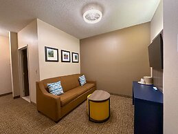 Comfort Inn & Suites Geneva - West Chicago