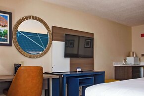 Comfort Inn & Suites Geneva - West Chicago