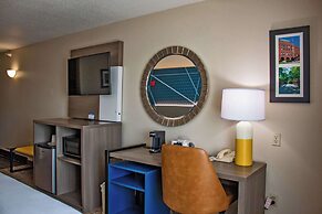Comfort Inn & Suites Geneva - West Chicago