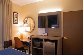 Comfort Inn & Suites Geneva - West Chicago