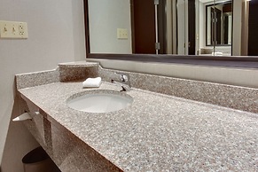 Drury Inn & Suites Louisville East