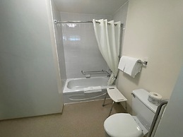 Travelodge by Wyndham Fort St John