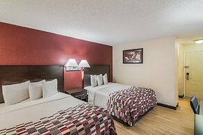 Red Roof Inn & Suites Pensacola East - Milton