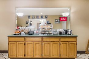 Red Roof Inn & Suites Pensacola East - Milton